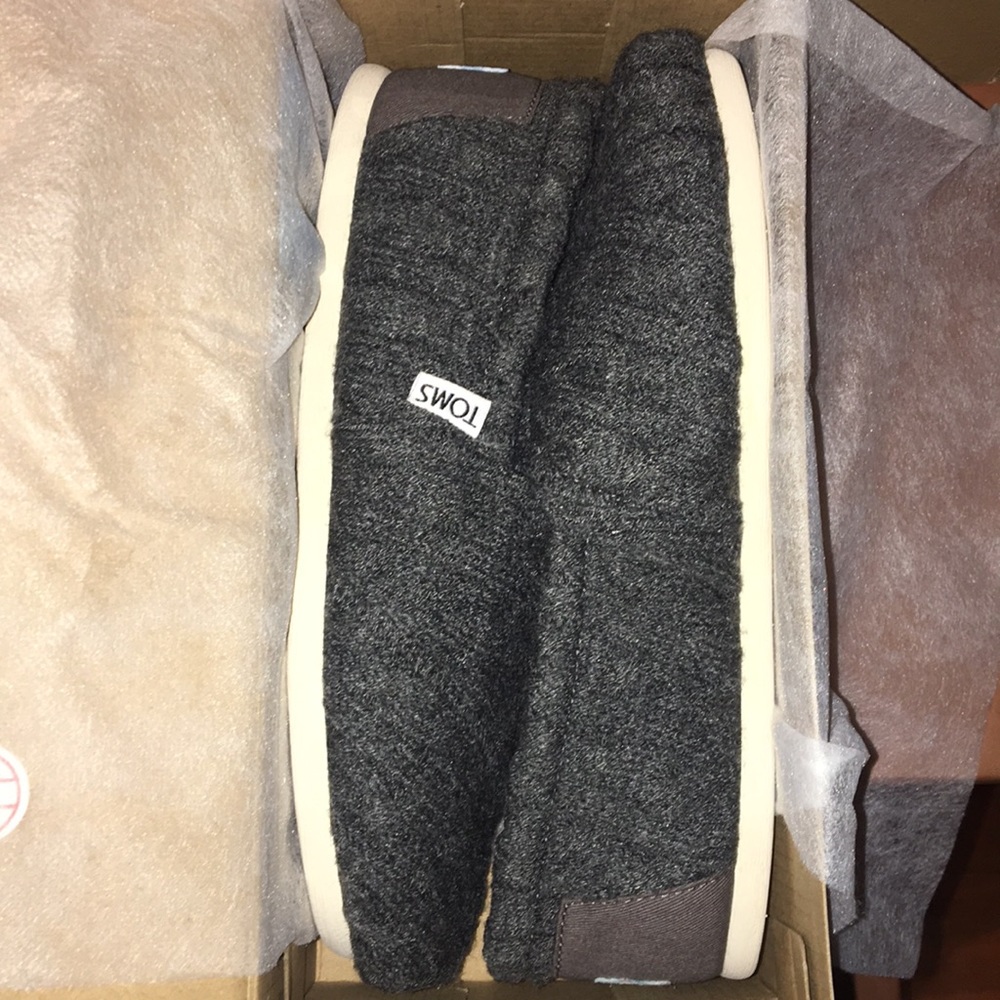 🆕 TOMS Classic  Knit Faux Shearling Lined Slip-O - Picture 6 of 8